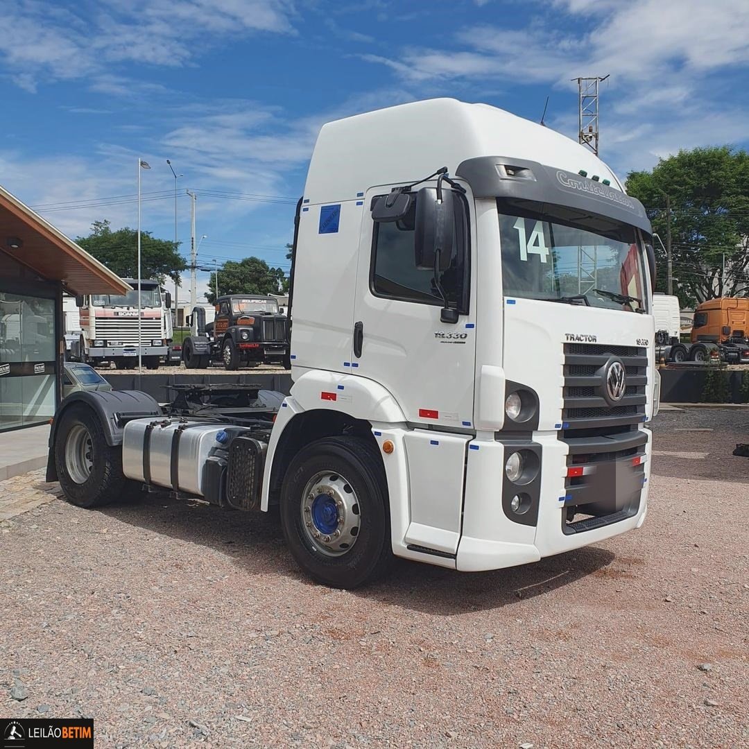 VOLKSWAGEN 330 VW 19330 CONSTELLATION CAVALO TOCO 4X2 2014