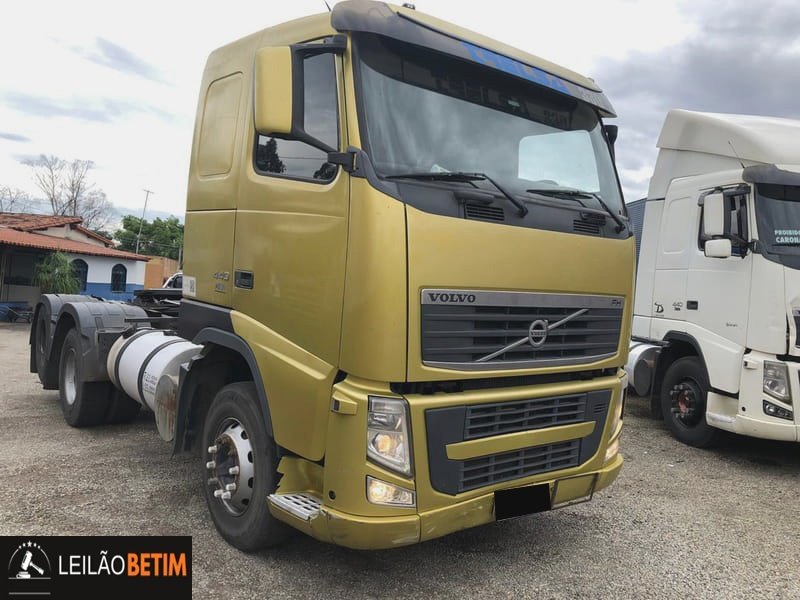 VOLVO FH 440 6X2(GLOBETROTTER) 3E Ano 2010 