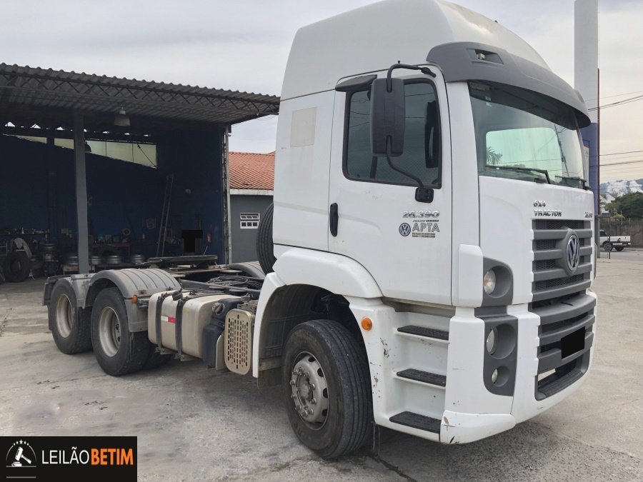 VW 26390 Cavalo 6x4  Ano 2013/2014